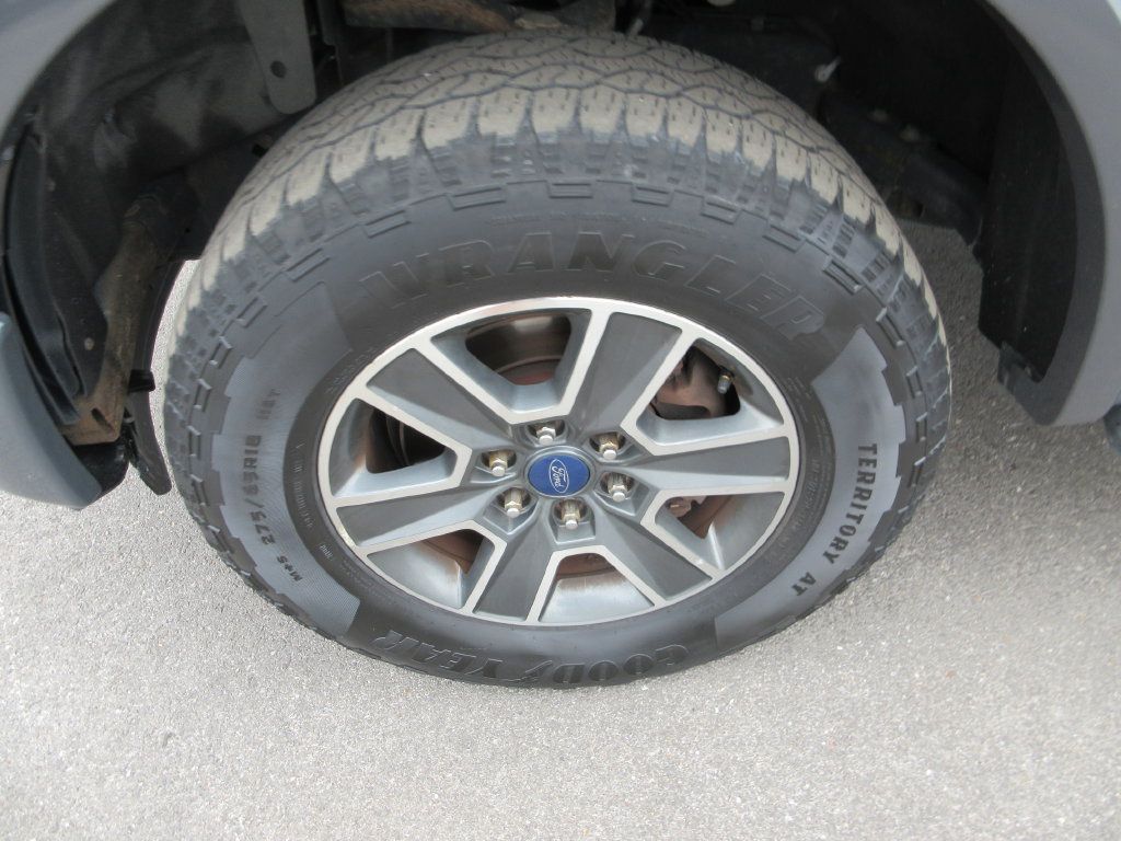 Used 2016 Ford F150 XLT w/ Equipment Group 302A Luxury AWD/4WD image 15