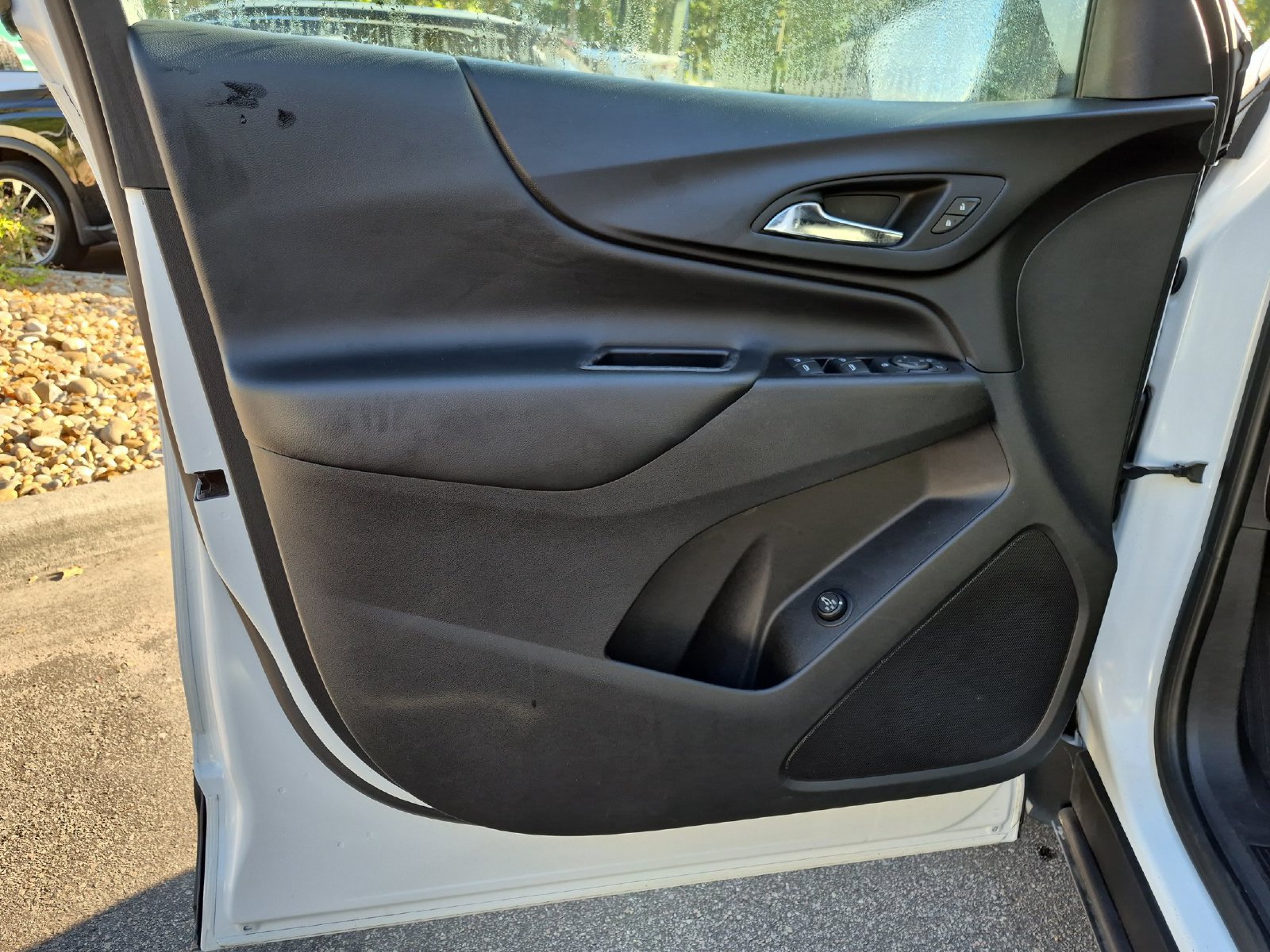 Used 2018 Chevrolet Equinox LT AWD/4WD image 12