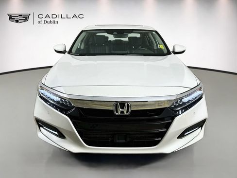 Used 2018 Honda Accord Touring image 2