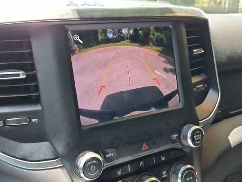 Used 2019 RAM 1500 Big Horn AWD/4WD image 18