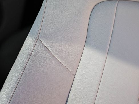 Certified 2025 Mercedes-Benz GLA 250 image 24