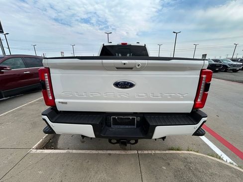 Used 2024 Ford F250 Lariat w/ Lariat Ultimate Package AWD/4WD image 3