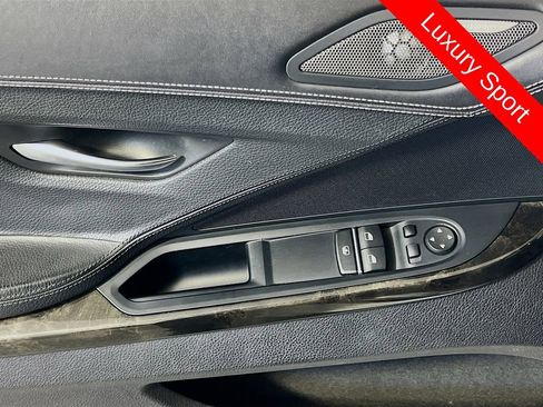 Used 2016 BMW 640i Coupe image 10