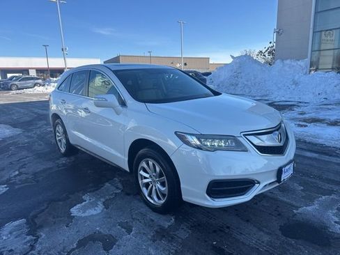 Used 2017 Acura RDX AWD image 3
