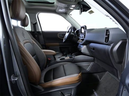 Used 2024 Ford Bronco Sport Outer Banks w/ Tech Package image 11