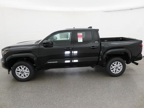 New 2026 Toyota Tacoma SR5 image 8