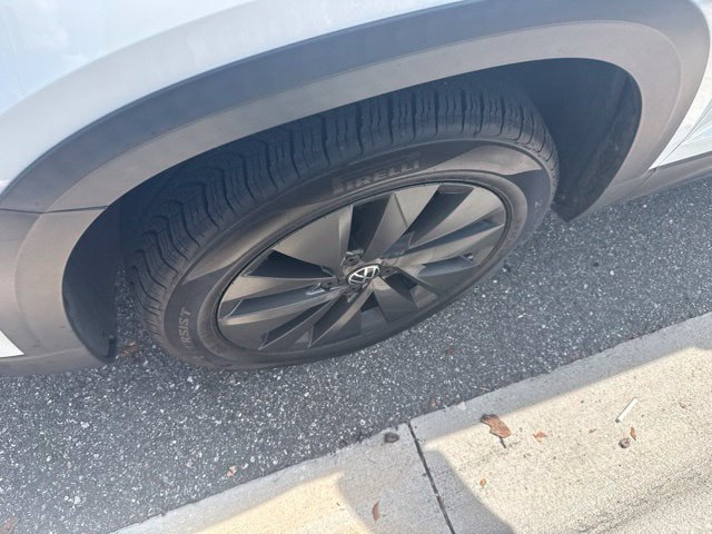 Certified 2022 Volkswagen Taos S FWD image 4
