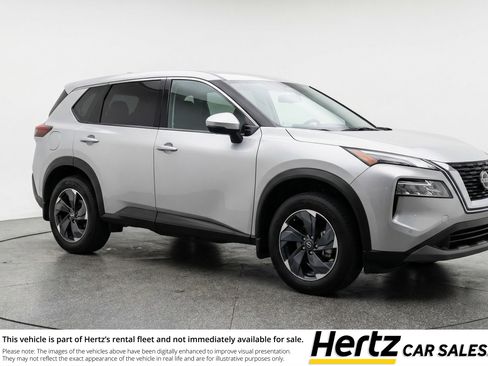 Used 2025 Nissan Rogue SV AWD/4WD image 1