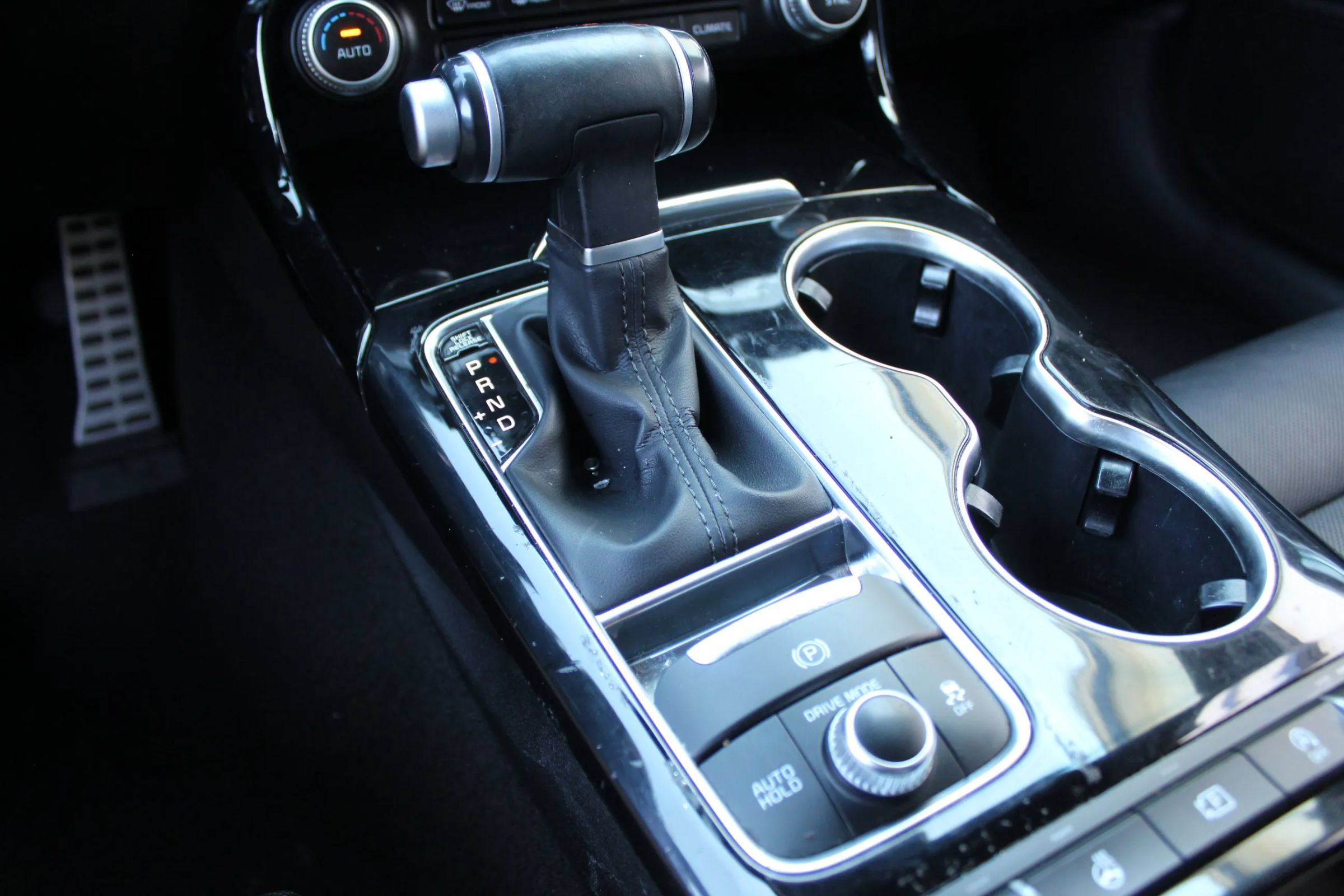 Used 2022 Kia Stinger GT-Line w/ Sun & Sound Package AWD/4WD image 17