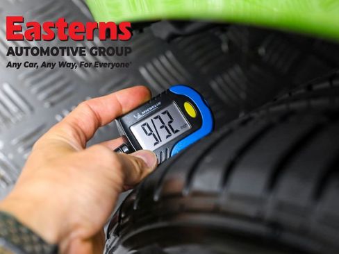 Used 2023 Dodge Challenger R/T w/ Plus Package image 26