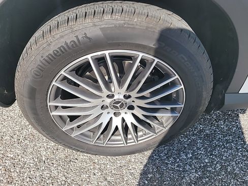 Used 2025 Mercedes-Benz GLC 300 GLC 300 image 10