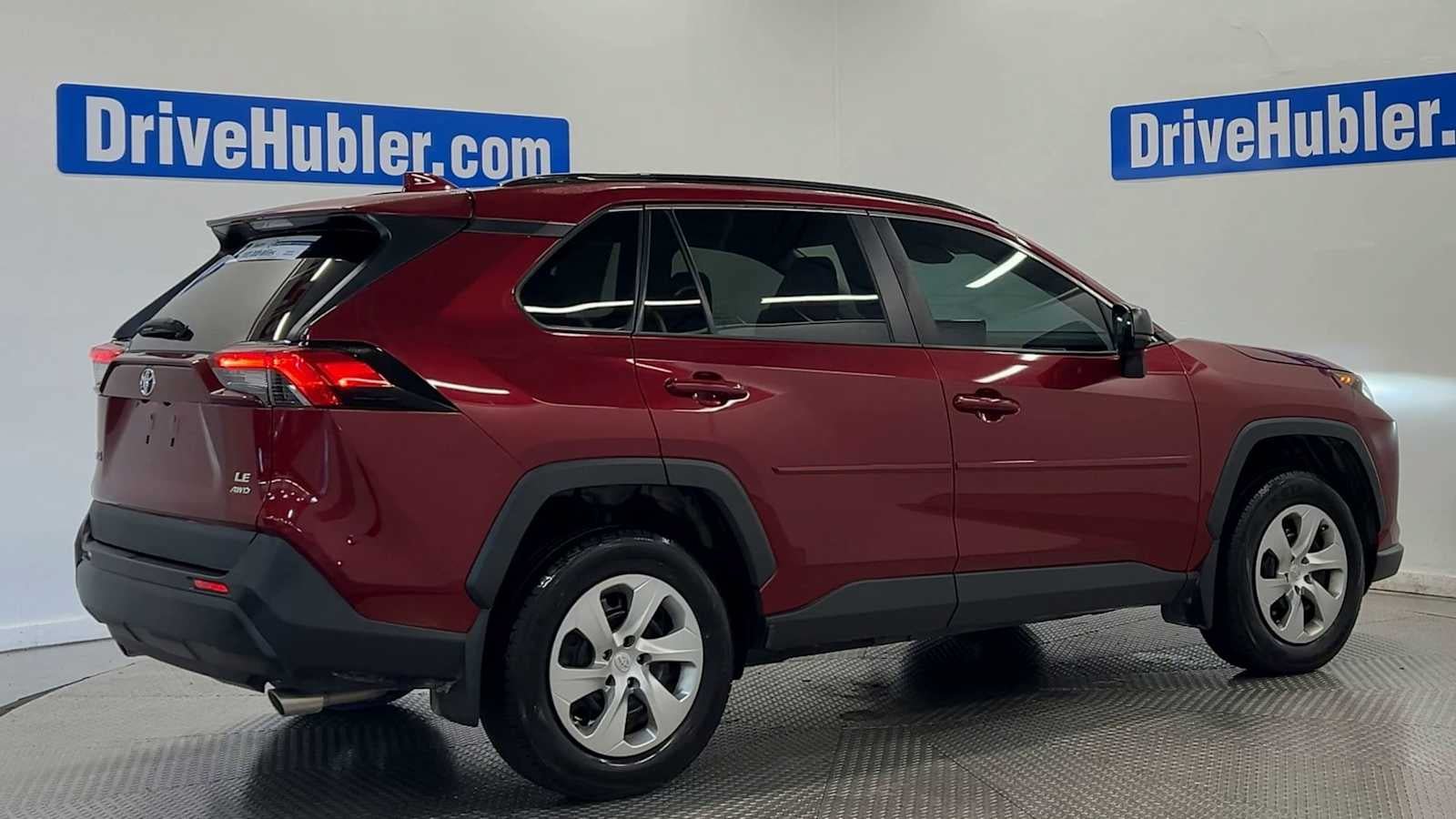Used 2021 Toyota RAV4 LE AWD/4WD image 8