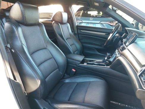 Used 2022 Honda Accord Sport image 10