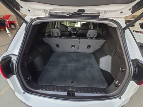 Used 2020 Chevrolet Equinox Premier FWD image 23