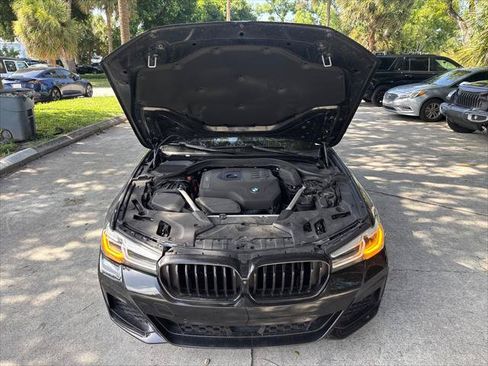 Used 2021 BMW 530i w/ M Sport Package RWD image 29
