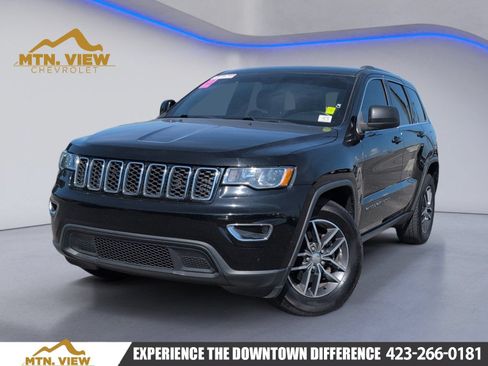 Used 2018 Jeep Grand Cherokee Laredo RWD image 1
