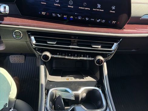 New 2026 Chevrolet Traverse RS AWD/4WD image 17