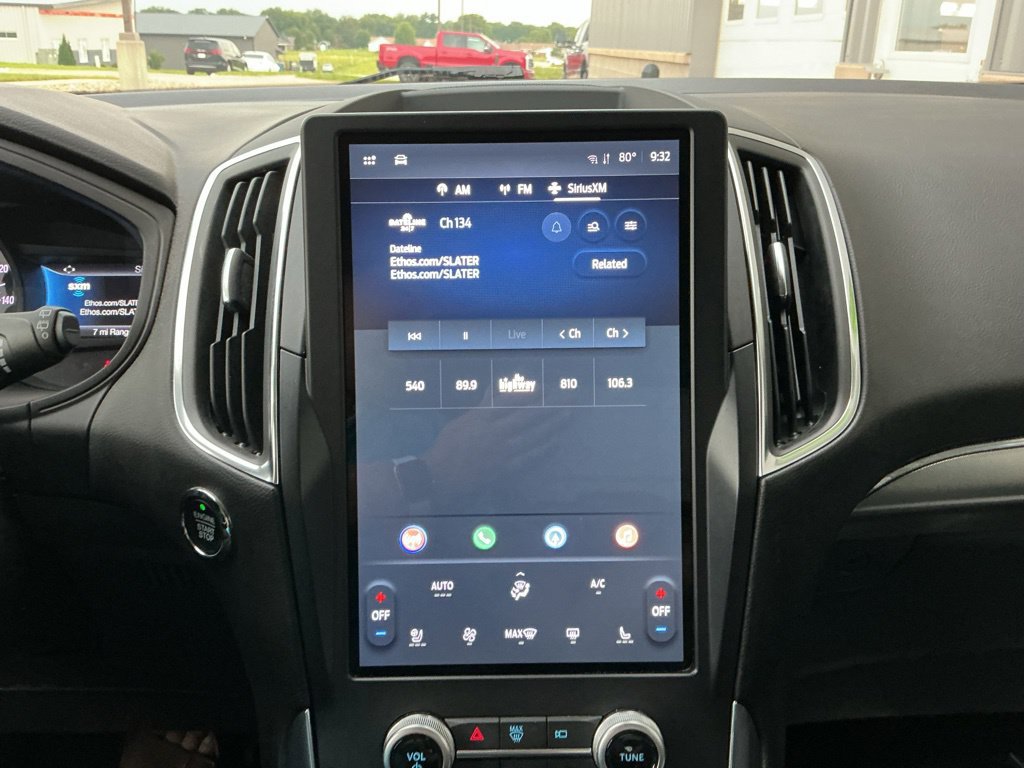 Used 2024 Ford Edge Titanium w/ Equipment Group 301A AWD/4WD image 14