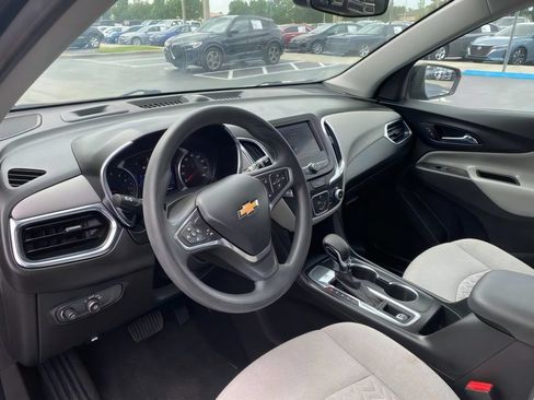 Used 2022 Chevrolet Equinox LT FWD image 14