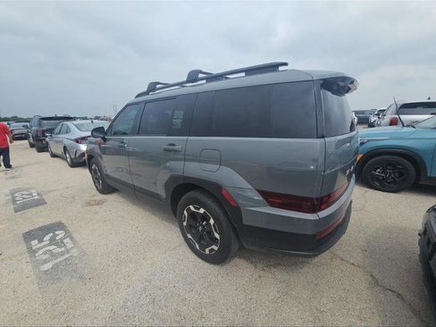 Used 2025 Hyundai Santa Fe SEL FWD image 9