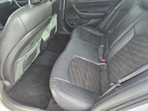 Used 2015 Hyundai Sonata Sport w/ Option Group 04 FWD image 16