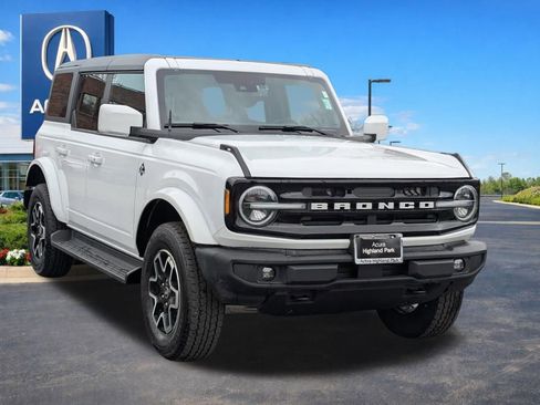 Used 2025 Ford Bronco Outer Banks AWD/4WD image 6