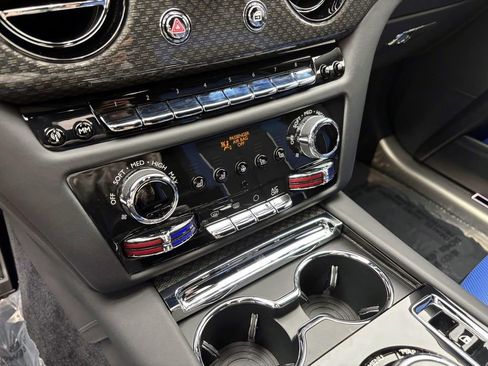 Used 2022 Rolls-Royce Ghost Black Badge image 25