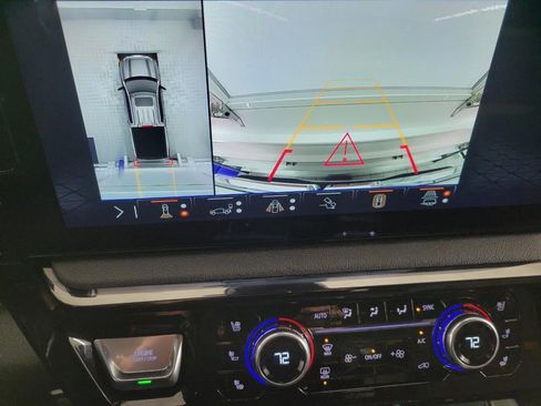 Used 2025 GMC Sierra 1500 AT4 w/ AT4 Premium Package image 14