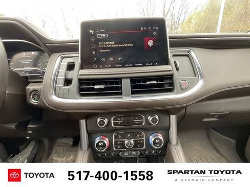 Used 2023 GMC Yukon XL SLT AWD/4WD image 18
