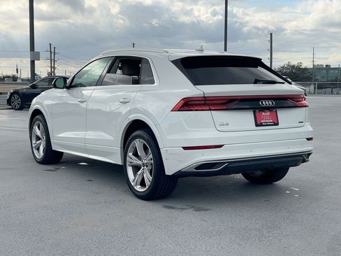 Used 2023 Audi Q8 Premium Plus image 3