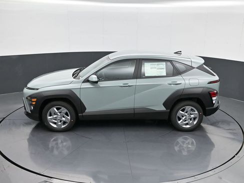 New 2026 Hyundai Kona SE image 20