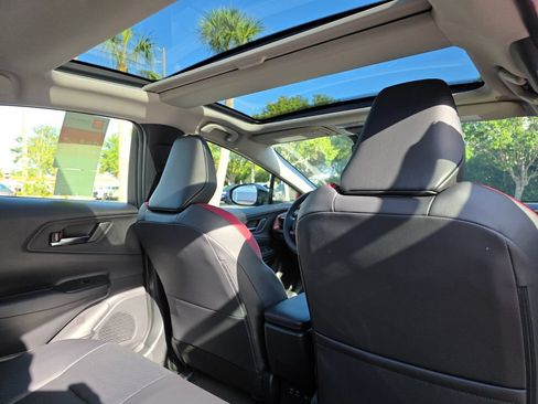 New 2026 Toyota Prius Plug-In Hybrid FWD image 16