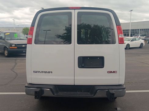 Used 2024 GMC Savana 2500 w/ Driver Convenience Package RWD image 6