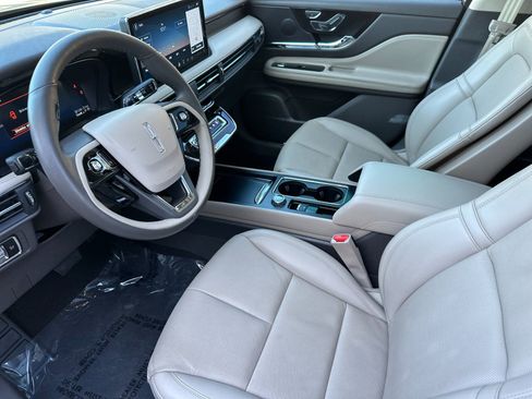 Used 2024 Lincoln Corsair Grand Touring w/ Equipment Group 301A image 11