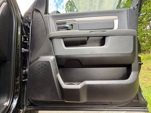 Used 2018 RAM 1500 Big Horn AWD/4WD image 30