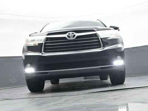 Used 2015 Toyota Highlander Limited AWD/4WD image 38