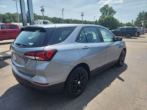 Used 2024 Chevrolet Equinox LS FWD image 7
