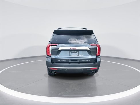 Used 2021 GMC Yukon Denali w/ Denali Premium Package image 7