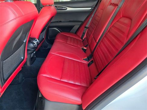 Used 2022 Alfa Romeo Stelvio Veloce image 20