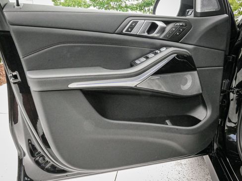 Used 2025 BMW ALPINA XB7 AWD/4WD image 14