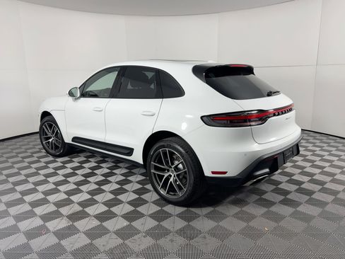 Used 2026 Porsche Macan image 3