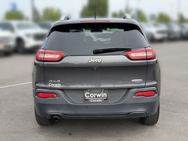 Used 2015 Jeep Cherokee Latitude AWD/4WD image 16