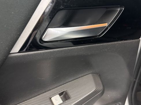 Used 2022 Mitsubishi Outlander ES image 29