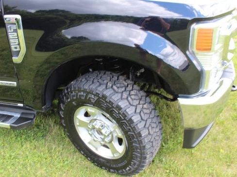 Used 2022 Ford F250 XL w/ STX Appearance Package AWD/4WD image 7
