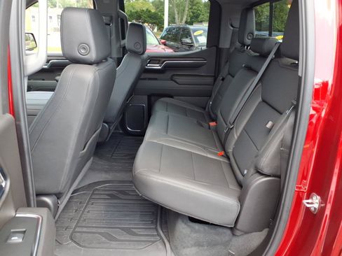Used 2024 GMC Sierra 1500 SLT w/ SLT Premium Plus Package AWD/4WD image 7