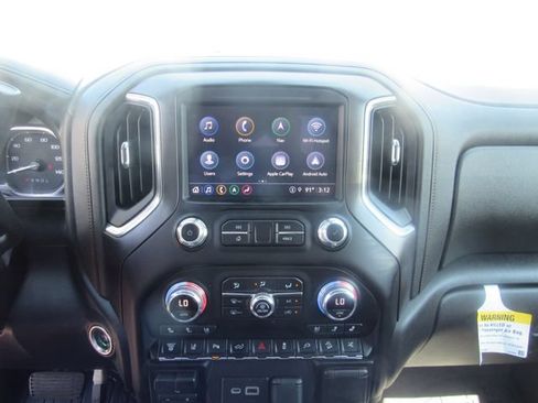 Certified 2022 GMC Sierra 3500 AT4 w/ AT4 Preferred Package AWD/4WD image 14