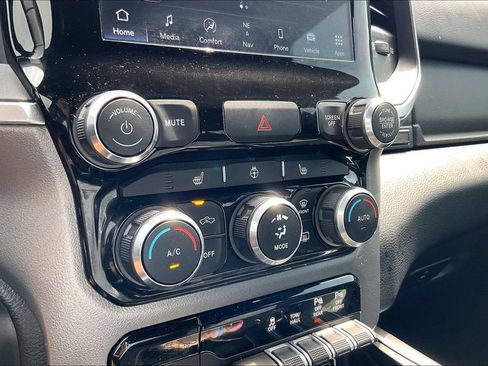 Used 2022 RAM 1500 Big Horn AWD/4WD image 29