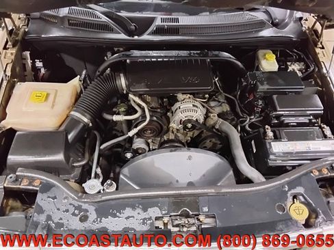 Used 2008 Jeep Commander Sport AWD/4WD image 9