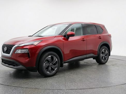 Used 2025 Nissan Rogue SV image 3