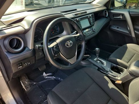 Used 2018 Toyota RAV4 XLE FWD image 15